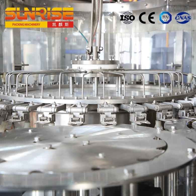 Big Bottle Drinking Water Filling Machine Adopts Chain Path For Bottle Feeding